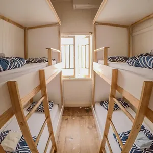 bunk-inn-hostel.queenslandhotels.net/